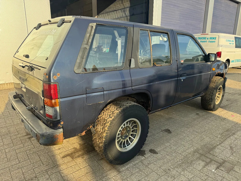 Nissan Terrano **4X4-DIESEL-LONG CHASSIS** - 차량 : 사진 4 Nissan Terrano **4X4-DIESEL-LONG CHASSIS** - 차량 : 사진 4