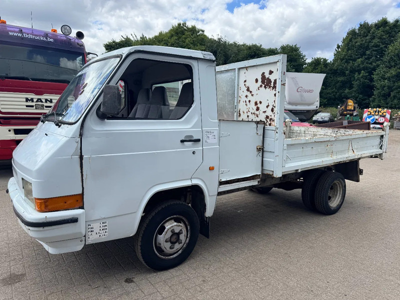 Nissan Trade **TIPPER/BENNE** - 덤프 밴 : 사진 1 Nissan Trade **TIPPER/BENNE** - 덤프 밴 : 사진 1