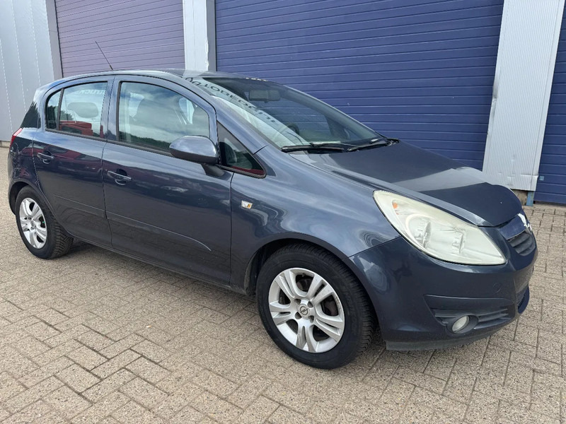 Opel Corsa **EURO4-AIRCO** - 세단 : 사진 3 Opel Corsa **EURO4-AIRCO** - 세단 : 사진 3