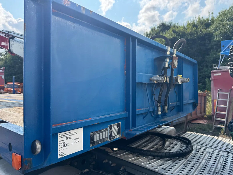 Renders **CRANE PALFINGER PK4500A-STEERING AXXLE** - 드롭사이드/ 플랫베드 세미 트레일러 : 사진 4 Renders **CRANE PALFINGER PK4500A-STEERING AXXLE** - 드롭사이드/ 플랫베드 세미 트레일러 : 사진 4