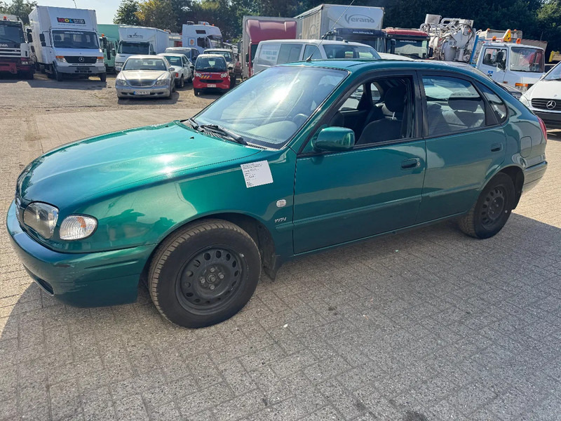 Toyota Corolla **5DOORS-PETROL-BELGIAN CAR-1A** - 세단 : 사진 1 Toyota Corolla **5DOORS-PETROL-BELGIAN CAR-1A** - 세단 : 사진 1