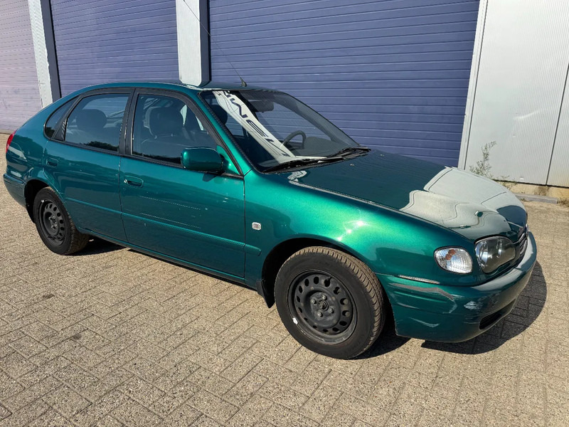 Toyota Corolla **5DOORS-PETROL-BELGIAN CAR-1A** - 세단 : 사진 3 Toyota Corolla **5DOORS-PETROL-BELGIAN CAR-1A** - 세단 : 사진 3