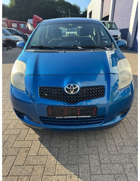 Toyota Yaris **PETROL-ESSENCE-AC** - 해치백 : 사진 2 Toyota Yaris **PETROL-ESSENCE-AC** - 해치백 : 사진 2