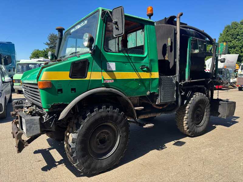 Unimog 424 **BITUMTANK-GOUDRONEUSE** - 트럭 : 사진 1 Unimog 424 **BITUMTANK-GOUDRONEUSE** - 트럭 : 사진 1