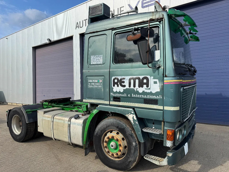 Volvo F 12 **ITALIAN TRUCK** - 트랙터 유닛 : 사진 3 Volvo F 12 **ITALIAN TRUCK** - 트랙터 유닛 : 사진 3