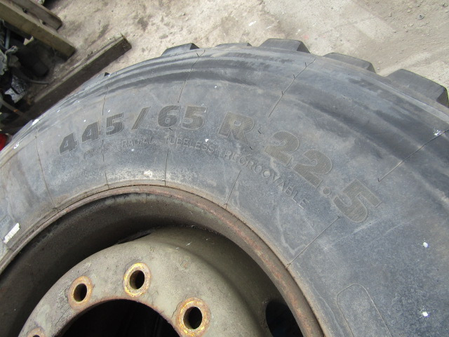 465/65/22.5 MICHELIN TRACK GRIP TYRE WITH RIM - 타이어 트럭 용 : 사진 3 465/65/22.5 MICHELIN TRACK GRIP TYRE WITH RIM - 타이어 트럭 용 : 사진 3