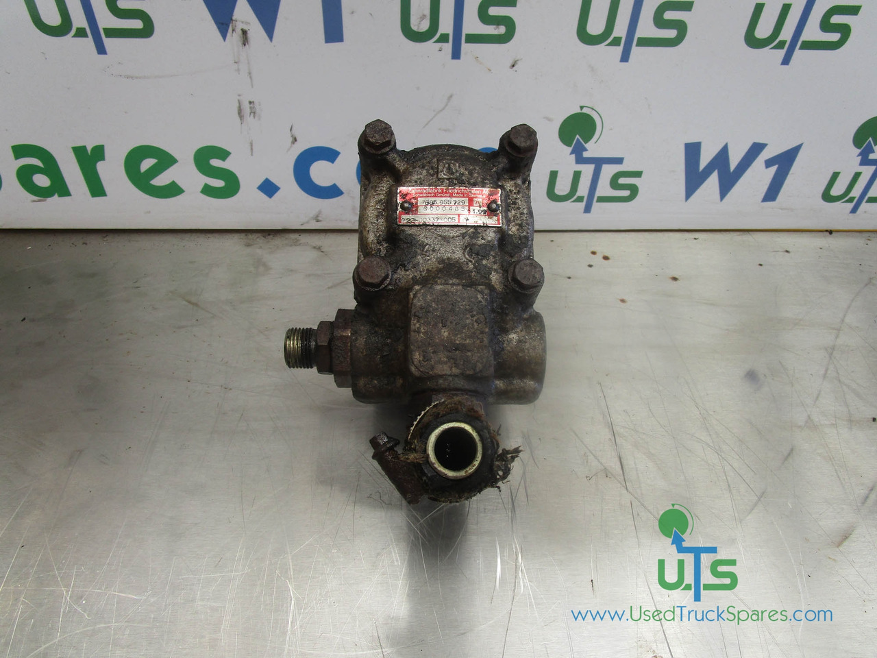 CAT C10 / C12 ZF POWER STEERING PUMP P/NO 7685955729 - 스티어링 트럭 용 : 사진 1 CAT C10 / C12 ZF POWER STEERING PUMP P/NO 7685955729 - 스티어링 트럭 용 : 사진 1