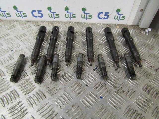DAF CF75 310 EURO 3 BOSCH INJECTORS P/NO 0432191254 - 연료 시스템 트럭 용 : 사진 1 DAF CF75 310 EURO 3 BOSCH INJECTORS P/NO 0432191254 - 연료 시스템 트럭 용 : 사진 1