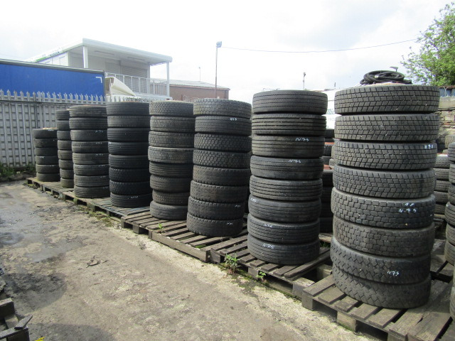 ISUZU N75 215/75/17.5 WHEELS AND TYRES 100 AVAILABLE FROM £50-100 - 타이어 트럭 용 : 사진 2 ISUZU N75 215/75/17.5 WHEELS AND TYRES 100 AVAILABLE FROM £50-100 - 타이어 트럭 용 : 사진 2
