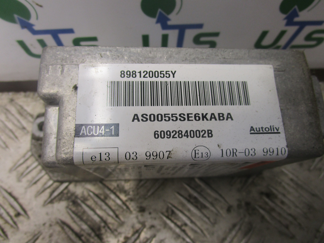 ISUZU N75 4HK1 AIR BAG SENSOR P/NO 898120055Y - 운전실 및 내부 트럭 용 : 사진 2 ISUZU N75 4HK1 AIR BAG SENSOR P/NO 898120055Y - 운전실 및 내부 트럭 용 : 사진 2