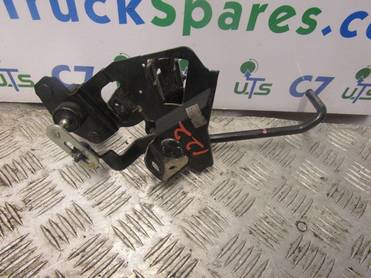 ISUZU N75 4HK1 THROTTLE PEDAL COMPLETE - 운전실 및 내부 트럭 용 : 사진 1 ISUZU N75 4HK1 THROTTLE PEDAL COMPLETE - 운전실 및 내부 트럭 용 : 사진 1