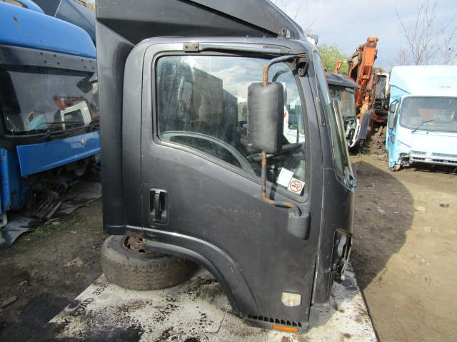 ISUZU N75 CAB (2010) - 운전실 트럭 용 : 사진 2 ISUZU N75 CAB (2010) - 운전실 트럭 용 : 사진 2