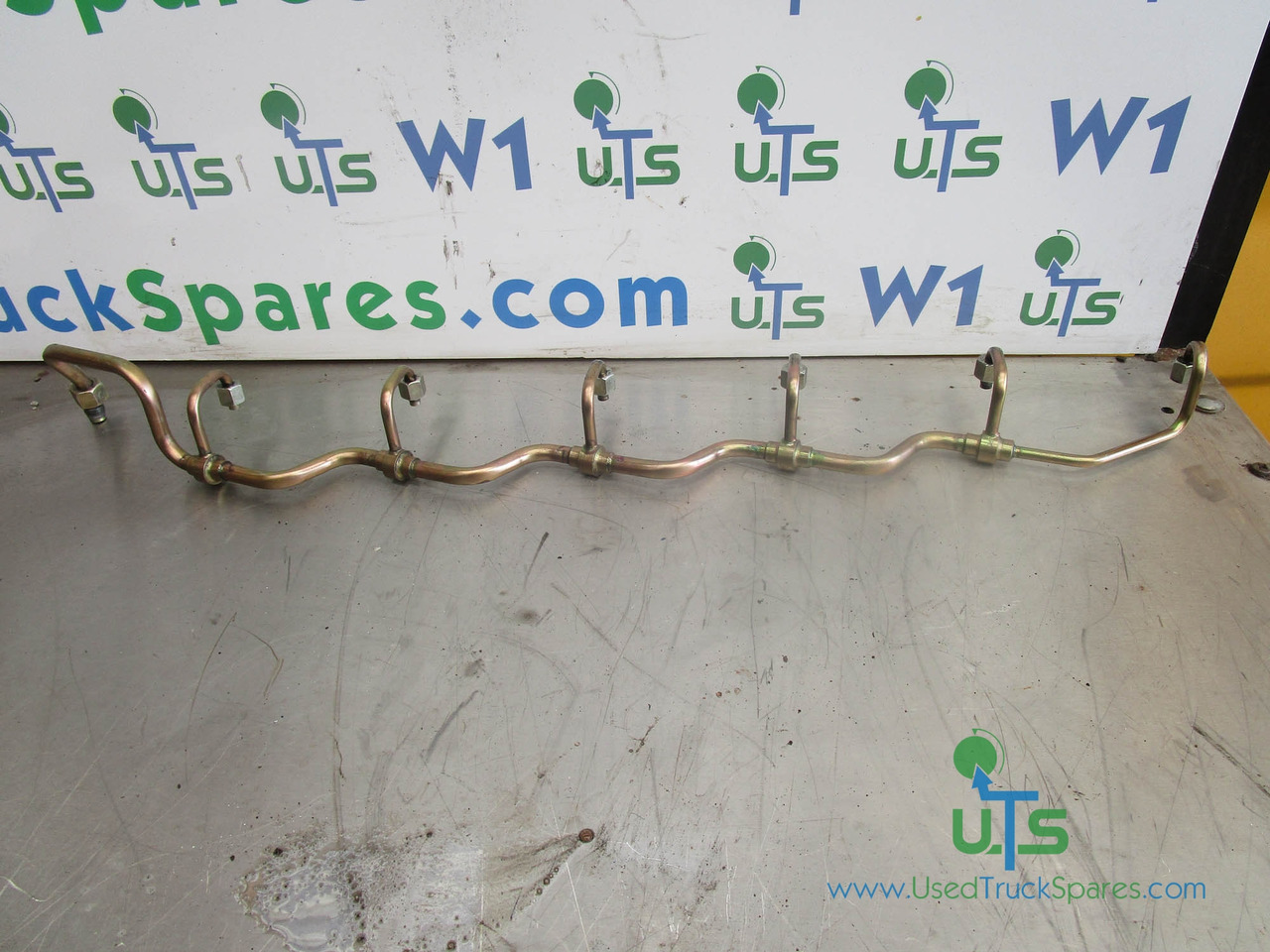 IVECO CURSOR 8 INJECTOR PIPE RAIL - 엔진 및 부품 트럭 용 : 사진 1 IVECO CURSOR 8 INJECTOR PIPE RAIL - 엔진 및 부품 트럭 용 : 사진 1