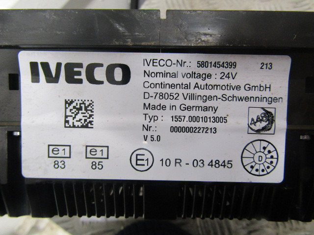 IVECO STRALIS CLOCK CLUSTER P/NO 5801454399 - 운전실 및 내부 트럭 용 : 사진 2 IVECO STRALIS CLOCK CLUSTER P/NO 5801454399 - 운전실 및 내부 트럭 용 : 사진 2