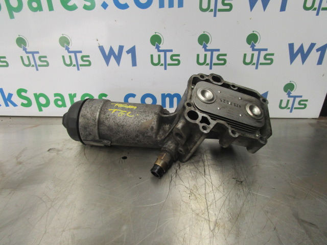 MAN TGL DO834 LFL54 OIL FILTER HOUSING AND COOLER COMPLETE - 엔진 및 부품 트럭 용 : 사진 1 MAN TGL DO834 LFL54 OIL FILTER HOUSING AND COOLER COMPLETE - 엔진 및 부품 트럭 용 : 사진 1