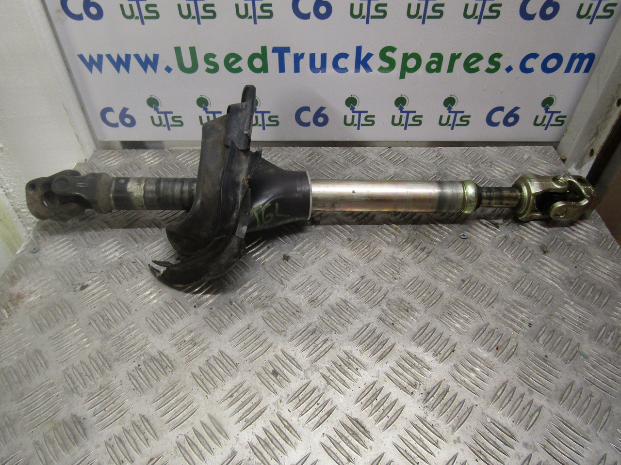 MAN TGL STEERING COLUMN SHAFT - 스티어링 트럭 용 : 사진 1 MAN TGL STEERING COLUMN SHAFT - 스티어링 트럭 용 : 사진 1