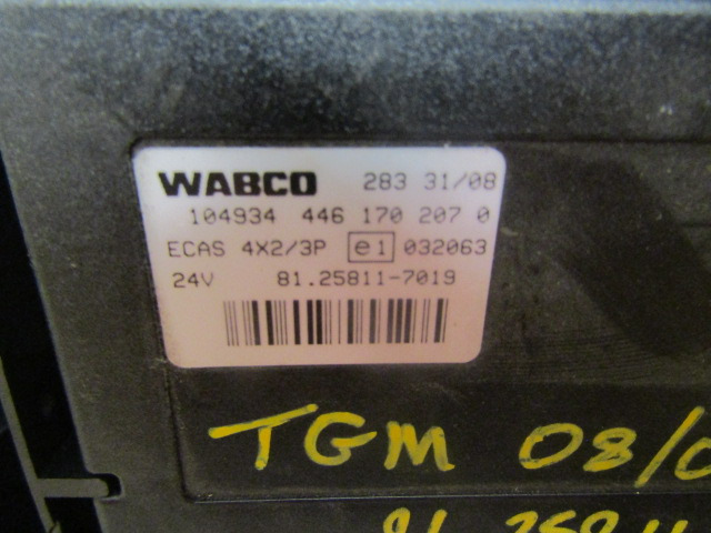 MAN TGM ECAS ECU WABCO P/NO 446 170 2070 MAN P/NO 81.25811.7019 - ECU 트럭 용 : 사진 2 MAN TGM ECAS ECU WABCO P/NO 446 170 2070 MAN P/NO 81.25811.7019 - ECU 트럭 용 : 사진 2