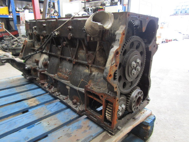 MAN TGS/TGX D2066 ENGINE BLOCK & PISTONS (CRANK DAMAGE) P/NO 51-01101-3437 - 엔진 및 부품 트럭 용 : 사진 4 MAN TGS/TGX D2066 ENGINE BLOCK & PISTONS (CRANK DAMAGE) P/NO 51-01101-3437 - 엔진 및 부품 트럭 용 : 사진 4