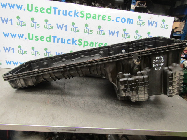 MERCEDES ACTROS MP4 OM471-6 ENGINE OIL SUMP P/NO A4710106113 - 엔진 및 부품 트럭 용 : 사진 1 MERCEDES ACTROS MP4 OM471-6 ENGINE OIL SUMP P/NO A4710106113 - 엔진 및 부품 트럭 용 : 사진 1