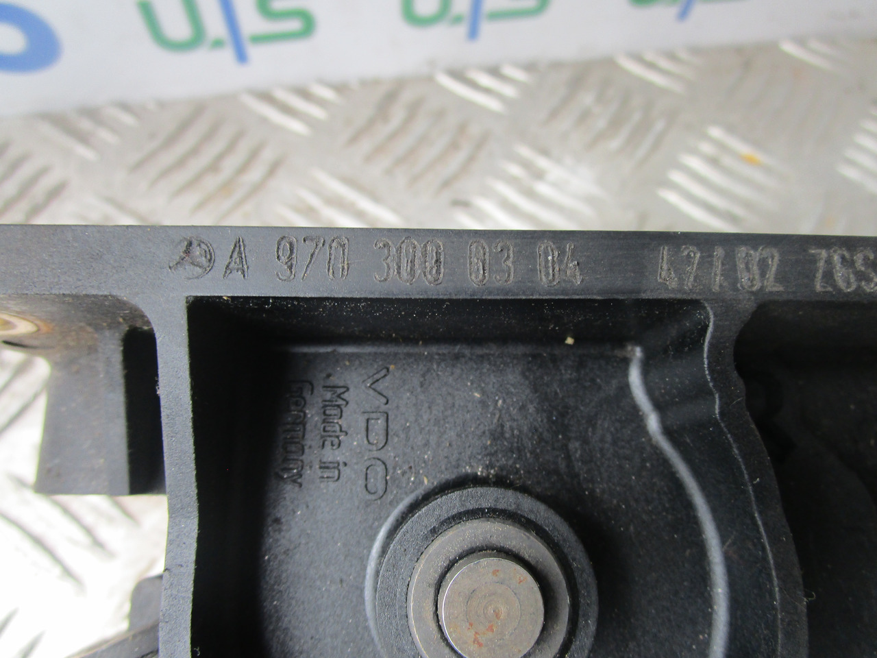 MERCEDES ATEGO ACCELERATOR PEDAL P/NO A9703000304 - 운전실 및 내부 트럭 용 : 사진 2 MERCEDES ATEGO ACCELERATOR PEDAL P/NO A9703000304 - 운전실 및 내부 트럭 용 : 사진 2