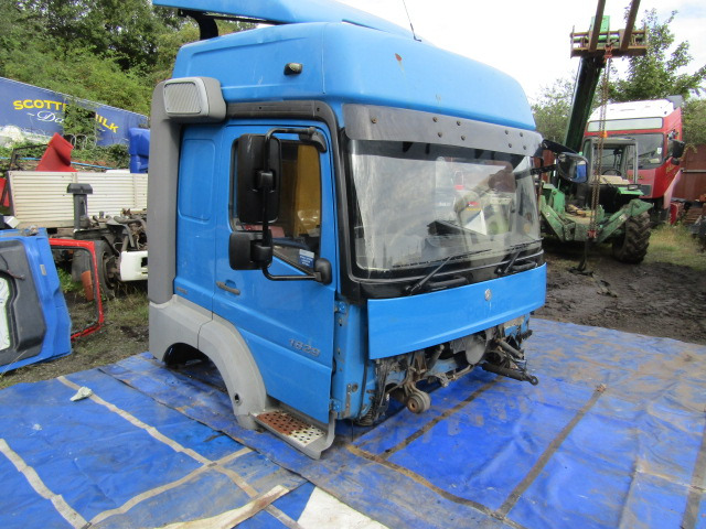 MERCEDES AXOR CAB EX 2012 - 운전실 트럭 용 : 사진 1 MERCEDES AXOR CAB EX 2012 - 운전실 트럭 용 : 사진 1