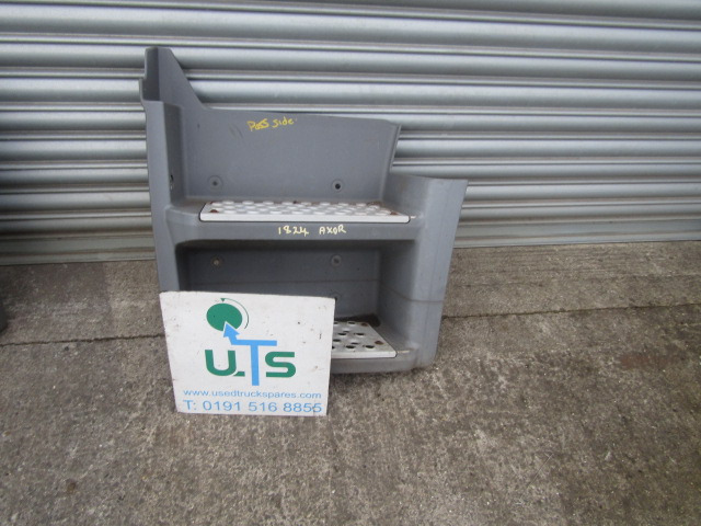 MERCEDES AXOR DRIVER SIDE CAB STEP - 운전실 및 내부 트럭 용 : 사진 1 MERCEDES AXOR DRIVER SIDE CAB STEP - 운전실 및 내부 트럭 용 : 사진 1