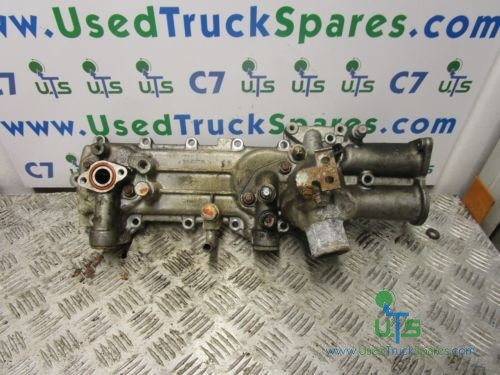 MITSUBISHI CANTER FUSO 75C18 OIL COOLER AND HOUSING P/NO ME227738 - 엔진 및 부품 트럭 용 : 사진 1 MITSUBISHI CANTER FUSO 75C18 OIL COOLER AND HOUSING P/NO ME227738 - 엔진 및 부품 트럭 용 : 사진 1