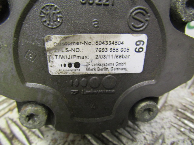 MITSUBISHI FUSO 4P10 POWER STEERING PUMP P/NO 504334504 - 스티어링 트럭 용 : 사진 2 MITSUBISHI FUSO 4P10 POWER STEERING PUMP P/NO 504334504 - 스티어링 트럭 용 : 사진 2
