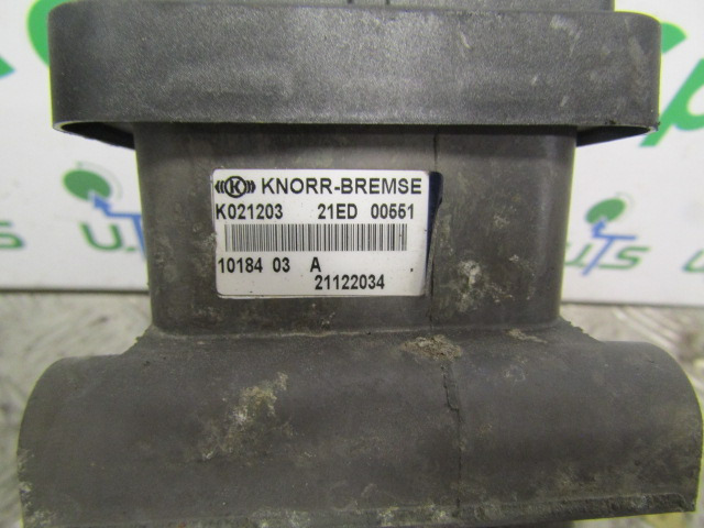 RENAULT MIDLUM DXI EBS BRAKE VALVE ‘KNORR-BREMSE’ P/NO - 브레이크 부품 트럭 용 : 사진 3 RENAULT MIDLUM DXI EBS BRAKE VALVE ‘KNORR-BREMSE’ P/NO - 브레이크 부품 트럭 용 : 사진 3