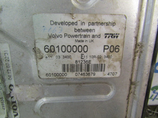 VOLVO FE240 D7E ENGINE ECU P/NO 6010000 P06 / VOLVO 0499533 D7E - ECU 트럭 용 : 사진 2 VOLVO FE240 D7E ENGINE ECU P/NO 6010000 P06 / VOLVO 0499533 D7E - ECU 트럭 용 : 사진 2