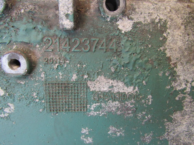 VOLVO FH13 D13C OIL COOLER COVER P/NO 21423744 - 엔진 및 부품 트럭 용 : 사진 2 VOLVO FH13 D13C OIL COOLER COVER P/NO 21423744 - 엔진 및 부품 트럭 용 : 사진 2