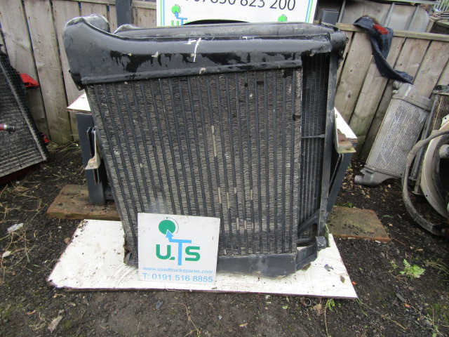 VOLVO FL7 RADIATOR/INTERCOOLER PACK P/NO 3183591 - 라디에이터 트럭 용 : 사진 3 VOLVO FL7 RADIATOR/INTERCOOLER PACK P/NO 3183591 - 라디에이터 트럭 용 : 사진 3