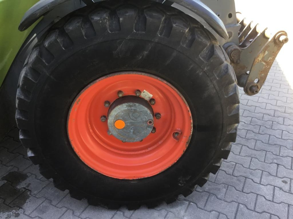 로더 CLAAS SCORPION 7044 VARIPOWER : 사진 7