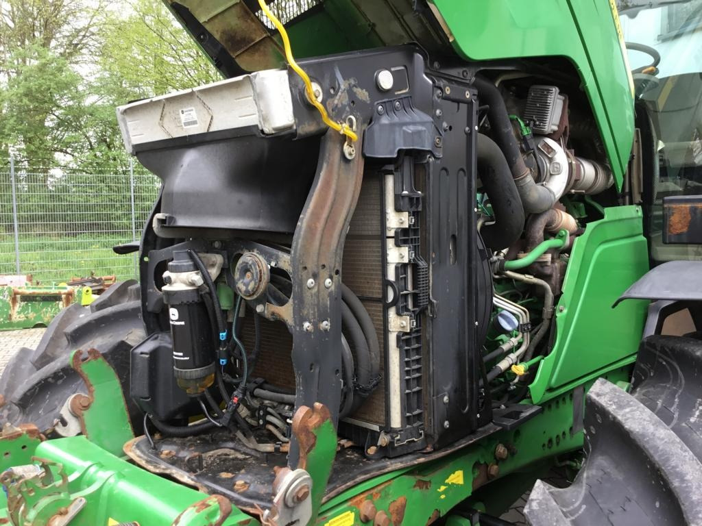 John Deere 6150R - 장궤형 트랙터 : 사진 4 John Deere 6150R - 장궤형 트랙터 : 사진 4