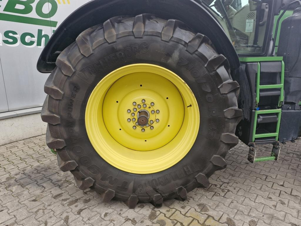 John Deere 6230R - 장궤형 트랙터 : 사진 5 John Deere 6230R - 장궤형 트랙터 : 사진 5