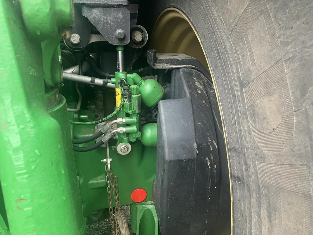 장궤형 트랙터 John Deere 6250R : 사진 15 장궤형 트랙터 John Deere 6250R : 사진 15
