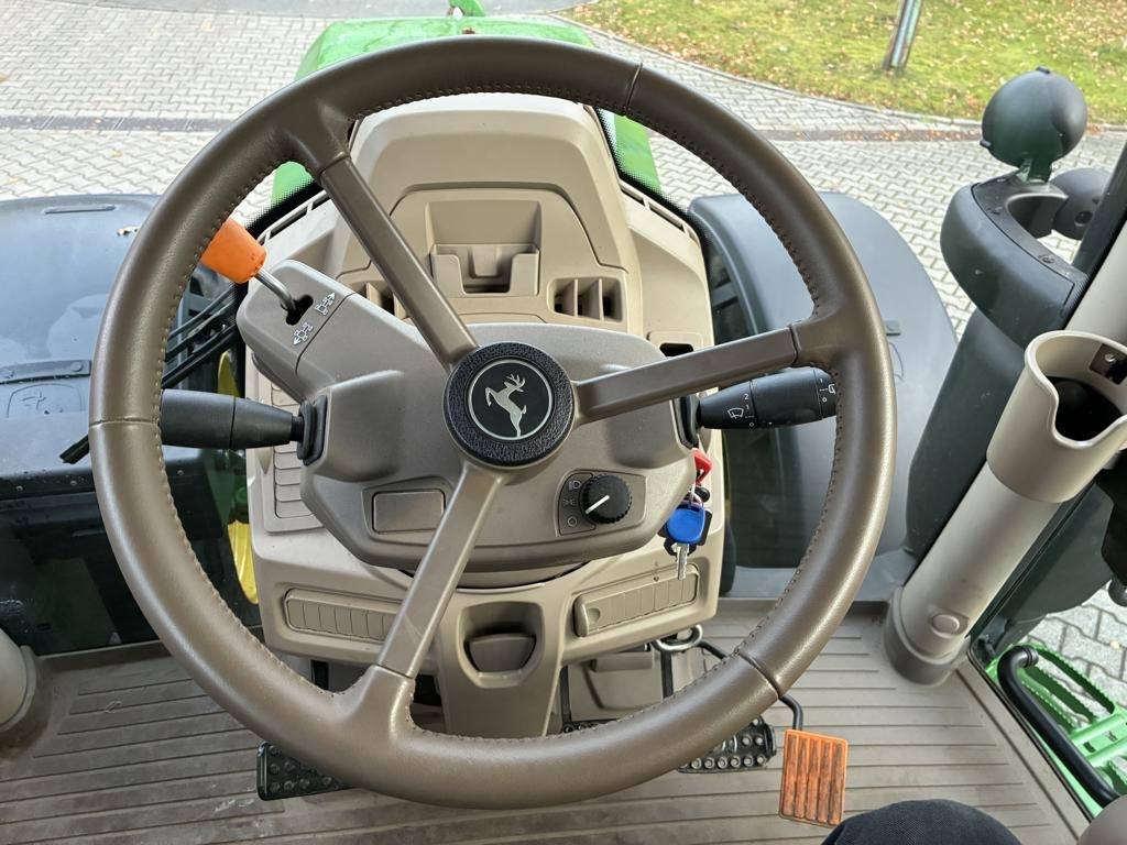 John Deere 6R150 - 장궤형 트랙터 : 사진 2 John Deere 6R150 - 장궤형 트랙터 : 사진 2