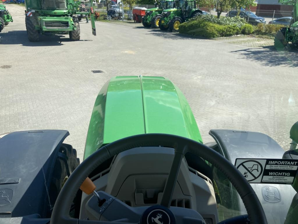 John Deere 6R215 - 장궤형 트랙터 : 사진 2 John Deere 6R215 - 장궤형 트랙터 : 사진 2