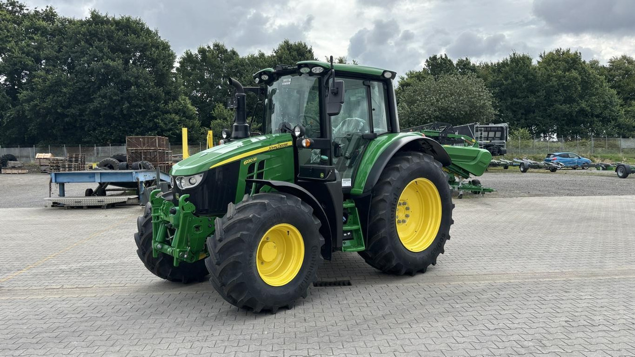 John Deere TRAKTOR 6120M MIT KABINE - 장궤형 트랙터 : 사진 1 John Deere TRAKTOR 6120M MIT KABINE - 장궤형 트랙터 : 사진 1