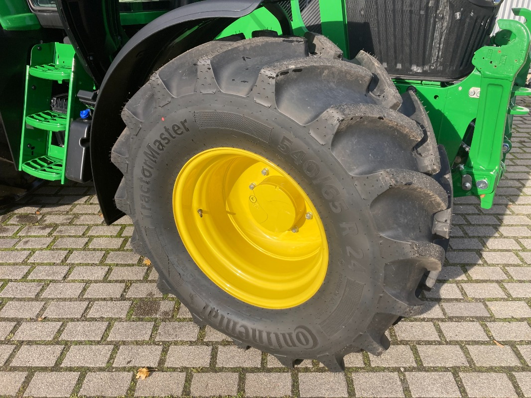 신규 장궤형 트랙터 John Deere TRAKTOR 6120M MIT KABINE : 사진 16