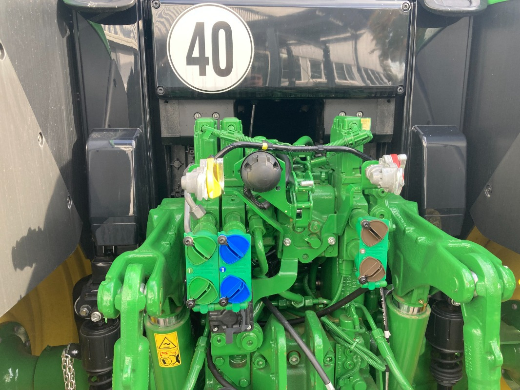 신규 장궤형 트랙터 John Deere TRAKTOR 6120M MIT KABINE : 사진 10