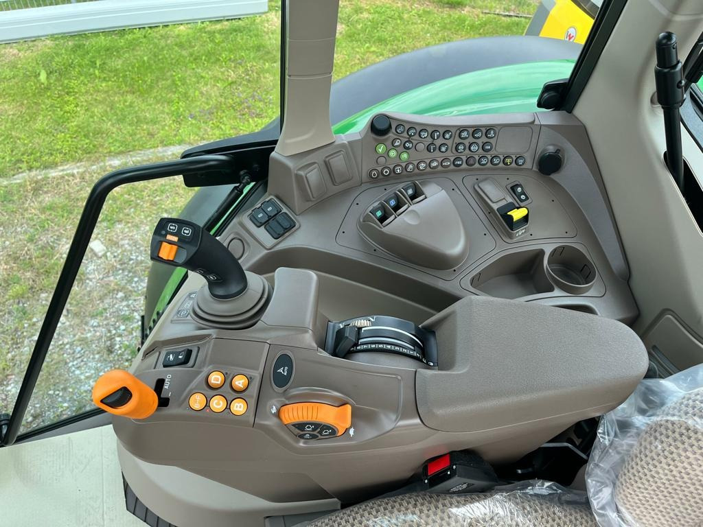 John Deere TRAKTOR 6120M MIT KABINE - 장궤형 트랙터 : 사진 3 John Deere TRAKTOR 6120M MIT KABINE - 장궤형 트랙터 : 사진 3