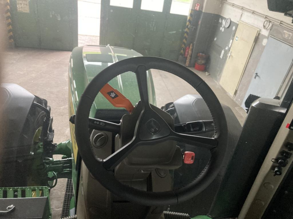 John Deere TRAKTOR 8R370 - 장궤형 트랙터 : 사진 3 John Deere TRAKTOR 8R370 - 장궤형 트랙터 : 사진 3