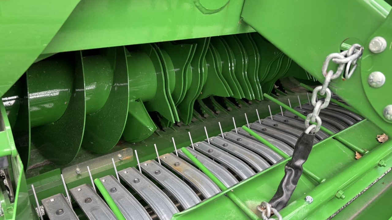John Deere V461M - PAKET FÜR RUNDBALLENPR - 베일 포장기 : 사진 4 John Deere V461M - PAKET FÜR RUNDBALLENPR - 베일 포장기 : 사진 4