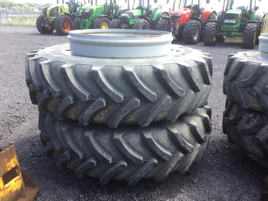 MFMassey 7726 DYNA-VT - 장궤형 트랙터 : 사진 4 MFMassey 7726 DYNA-VT - 장궤형 트랙터 : 사진 4