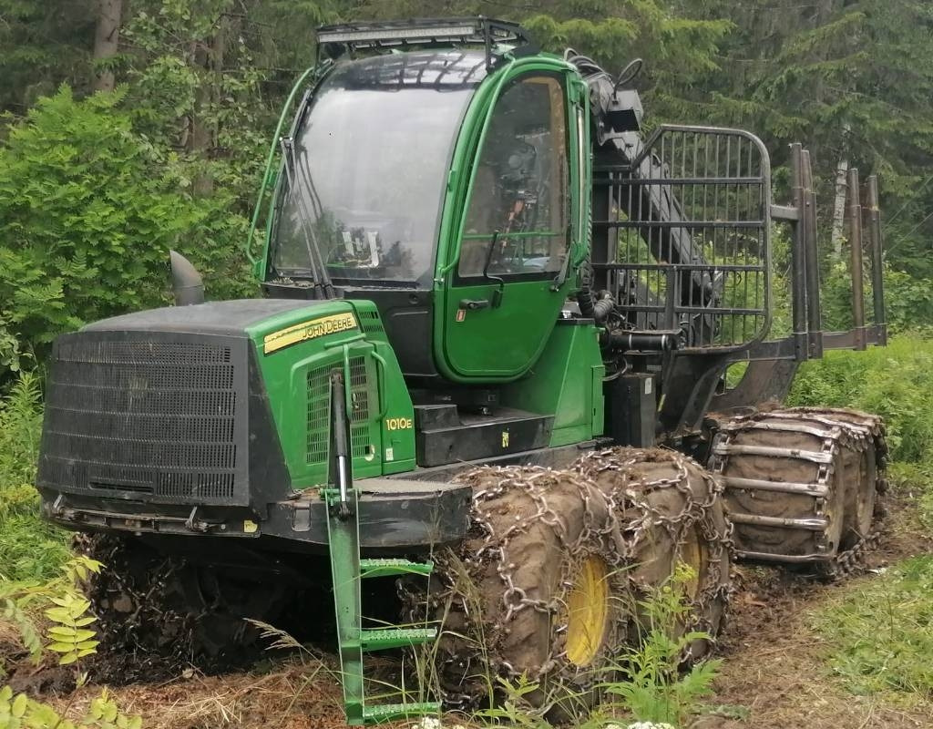 John Deere 1010 E - 포워더 : 사진 1 John Deere 1010 E - 포워더 : 사진 1