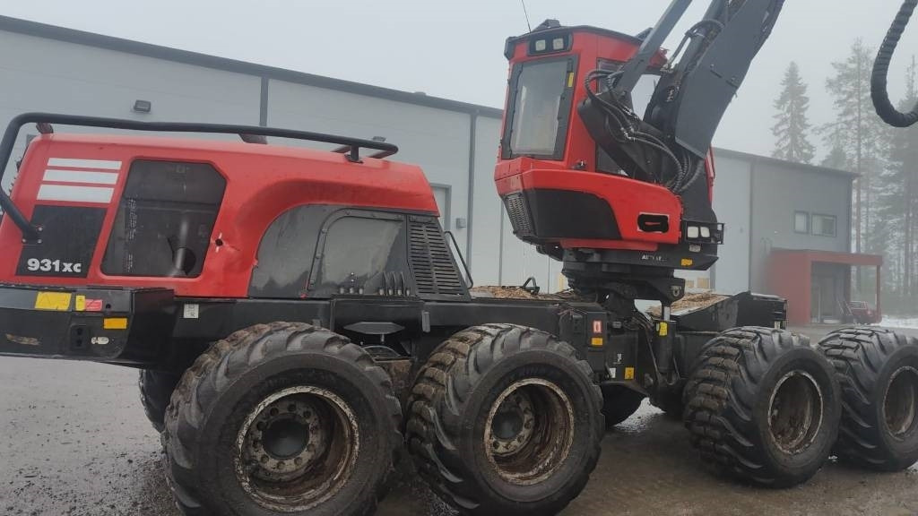 Komatsu 931XC - 산림용 수확기 : 사진 1 Komatsu 931XC - 산림용 수확기 : 사진 1