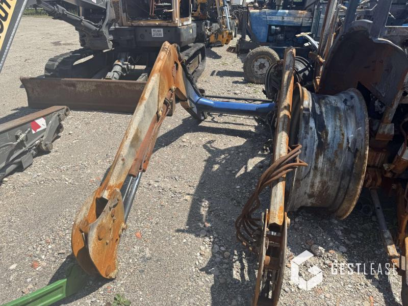 Claas Axos 340 - 장궤형 트랙터 : 사진 3 Claas Axos 340 - 장궤형 트랙터 : 사진 3