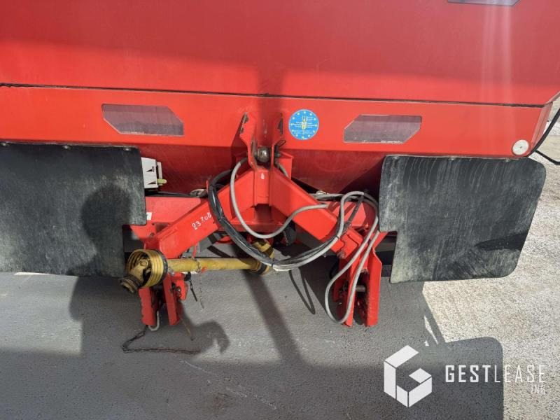 Kuhn AXIS 40.1 W - 비료 스프레더 : 사진 5 Kuhn AXIS 40.1 W - 비료 스프레더 : 사진 5