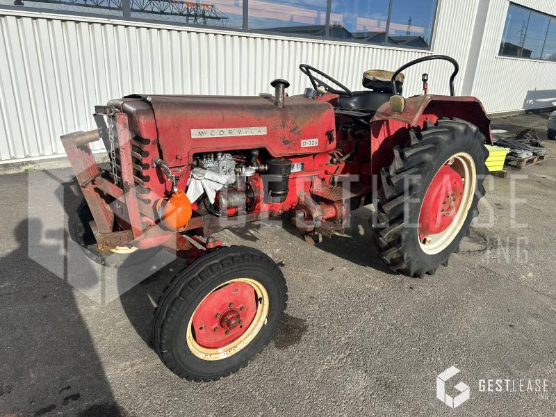 Mc Cormick D326 - 장궤형 트랙터 : 사진 1 Mc Cormick D326 - 장궤형 트랙터 : 사진 1